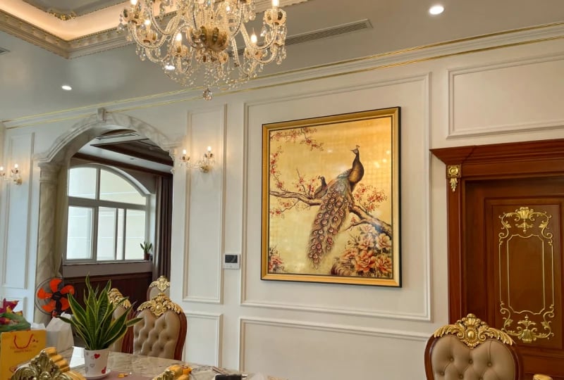 Tranh công Khổng tước cát tường sơn mài dát vàng