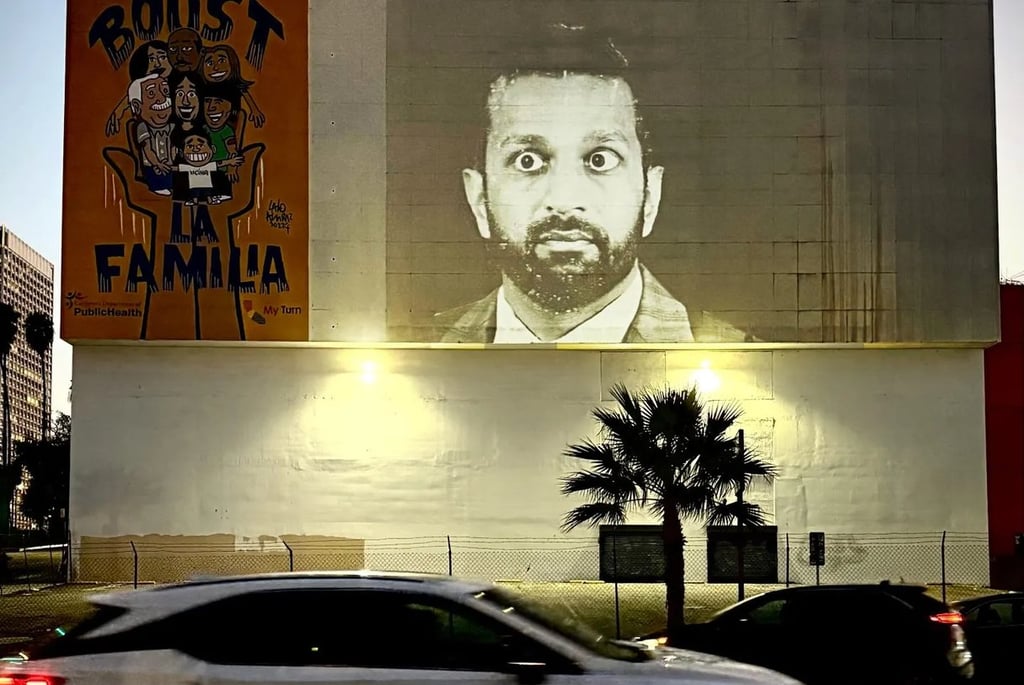 projeção digital oferece um modo de protesto antifascista temporário, escorregadio e não destrutível