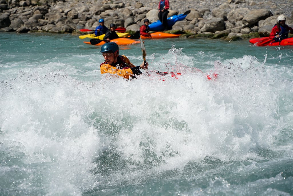 canoë kayak rivière descente guidée eau-vive