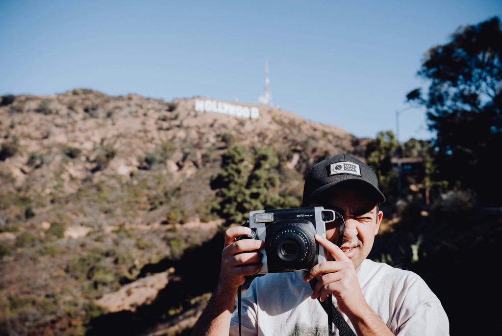 hollywood-sign-los-angeles-man