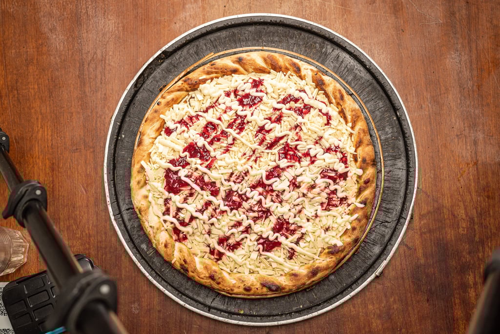 Pizzaria em Porto Alegre da Marquês Pizzaria , pizza doce deliciosa