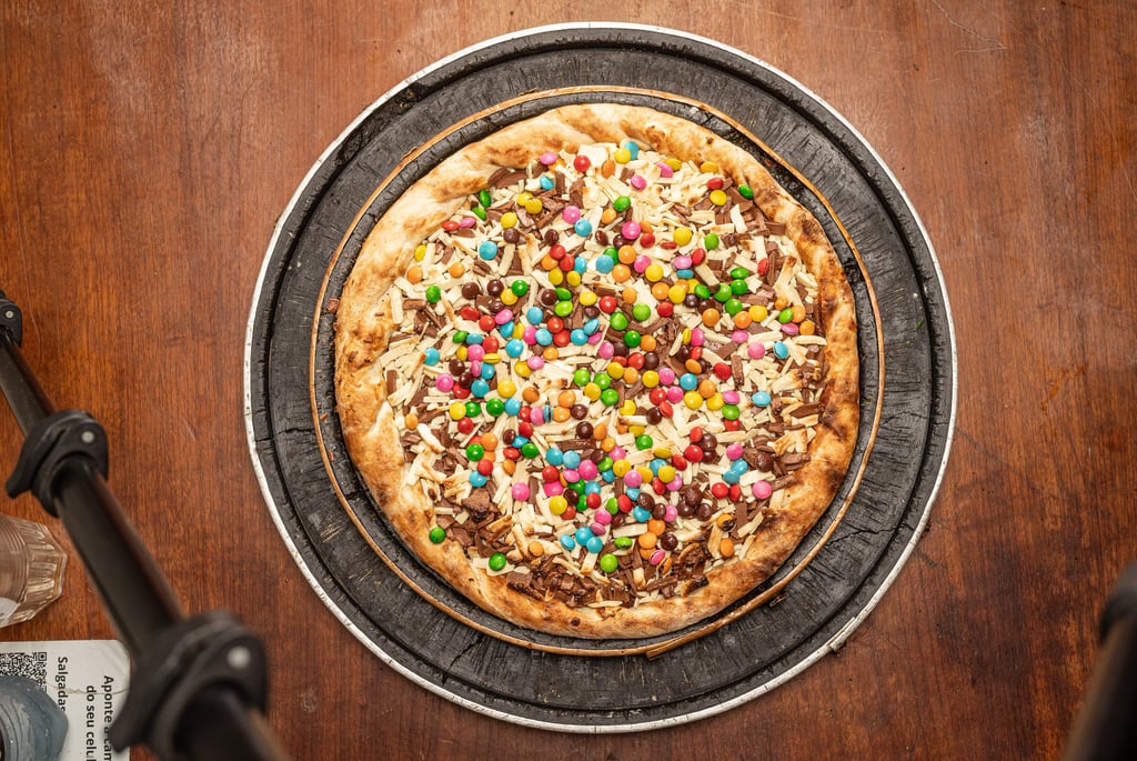 Pizzaria em Porto Alegre da Marquês Pizzaria , pizza doce deliciosa