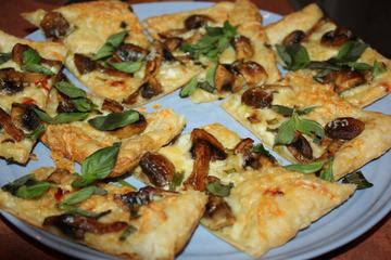 puff pastry mushroom tart