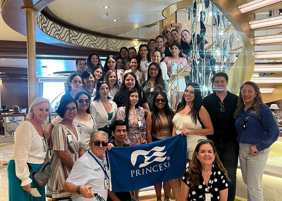 Visita de inspección de agentes de viajes independientes en crucero Princes en Puerto Vallarta