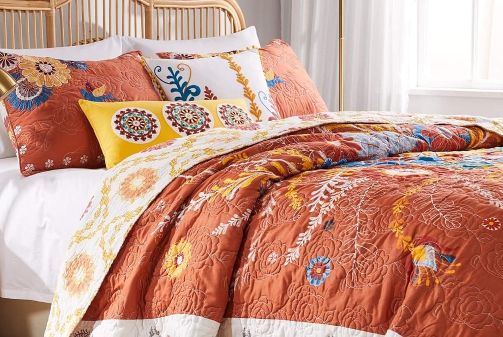 colorful modern Moroccan bedroom