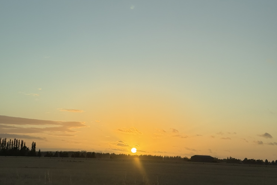 Golden Sunset in Queenstown