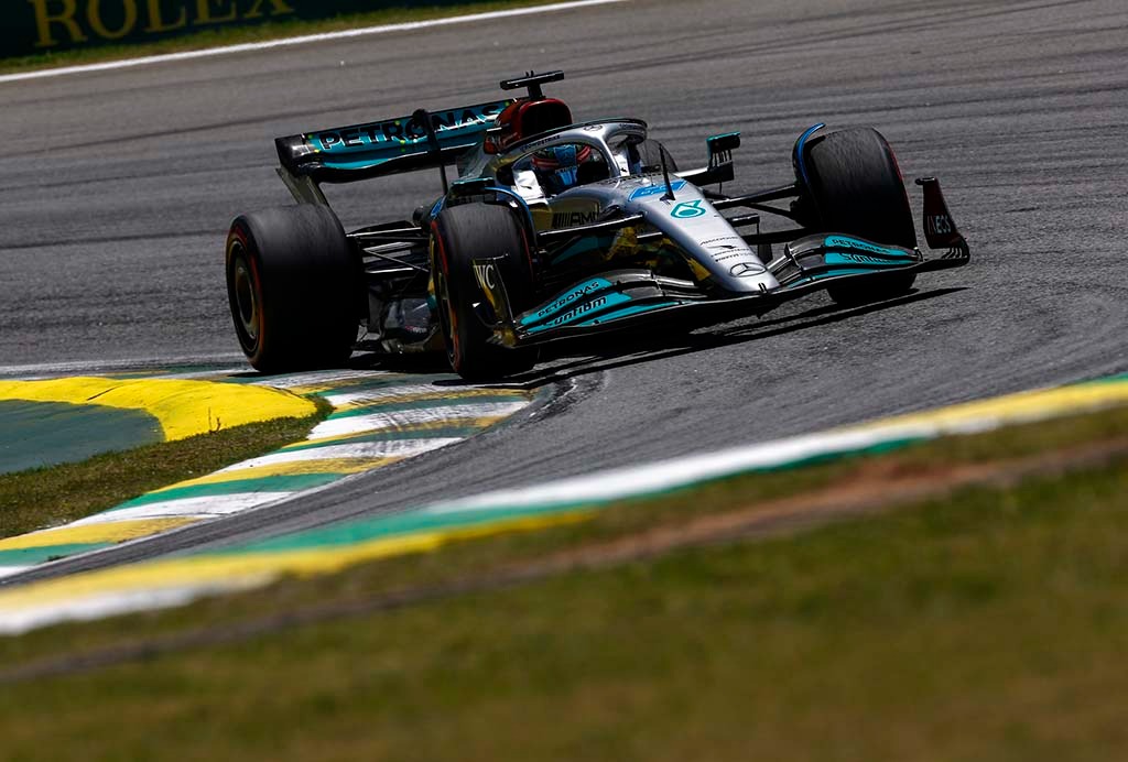 Mercedes F-1 W13