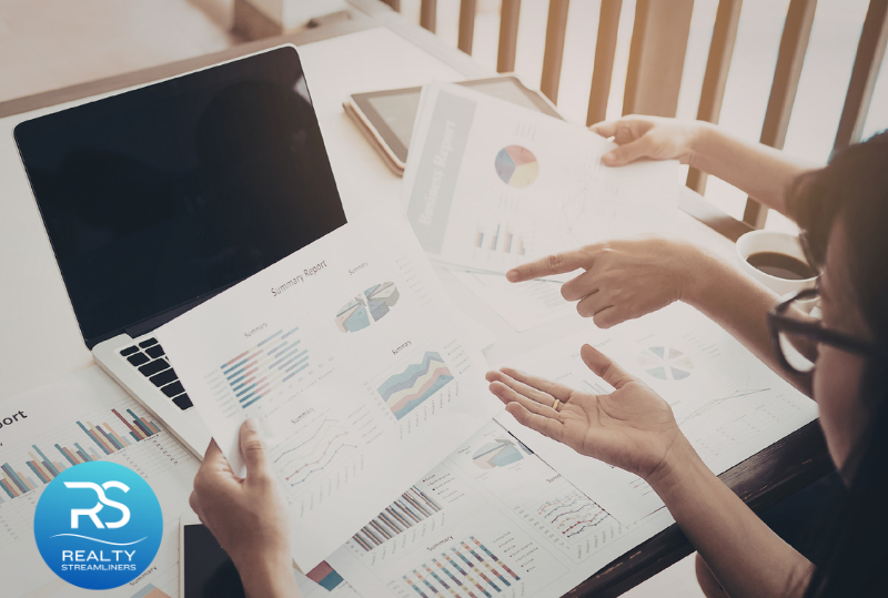 Getting website traffic but no leads while reviewing analytics on a laptop