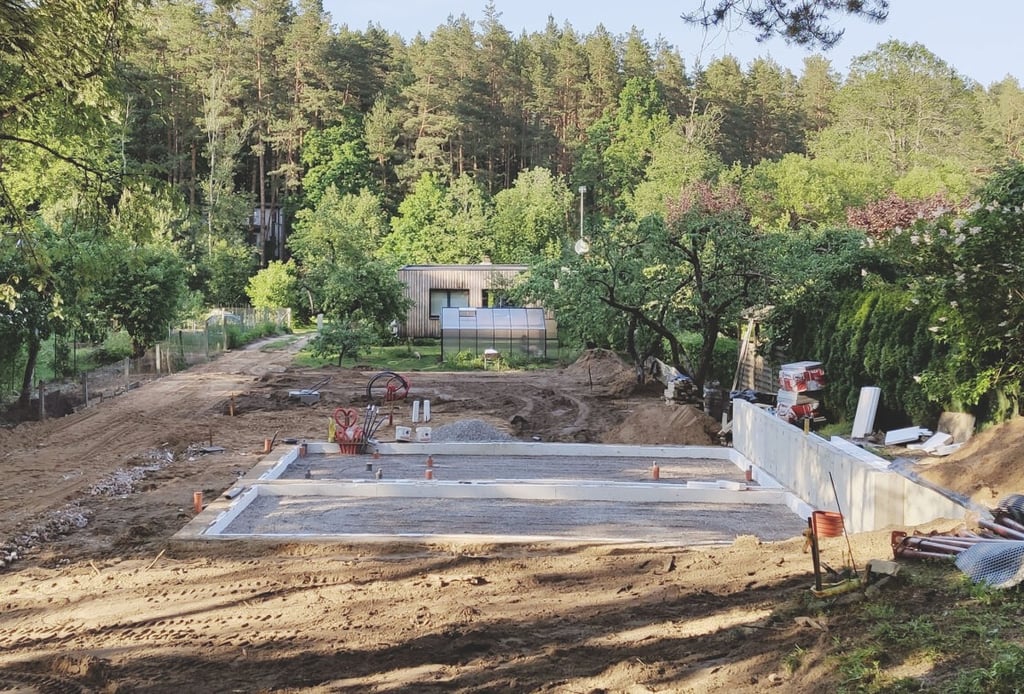skaldos pagrindas po pamatais