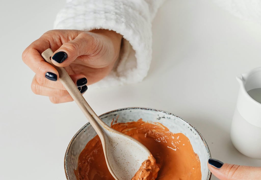 Making clay mask