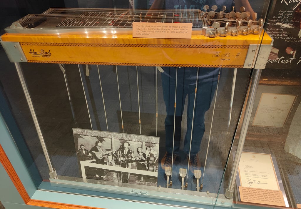 Pedal steel guitar exposada al Texas Country Music Hall Of Fame