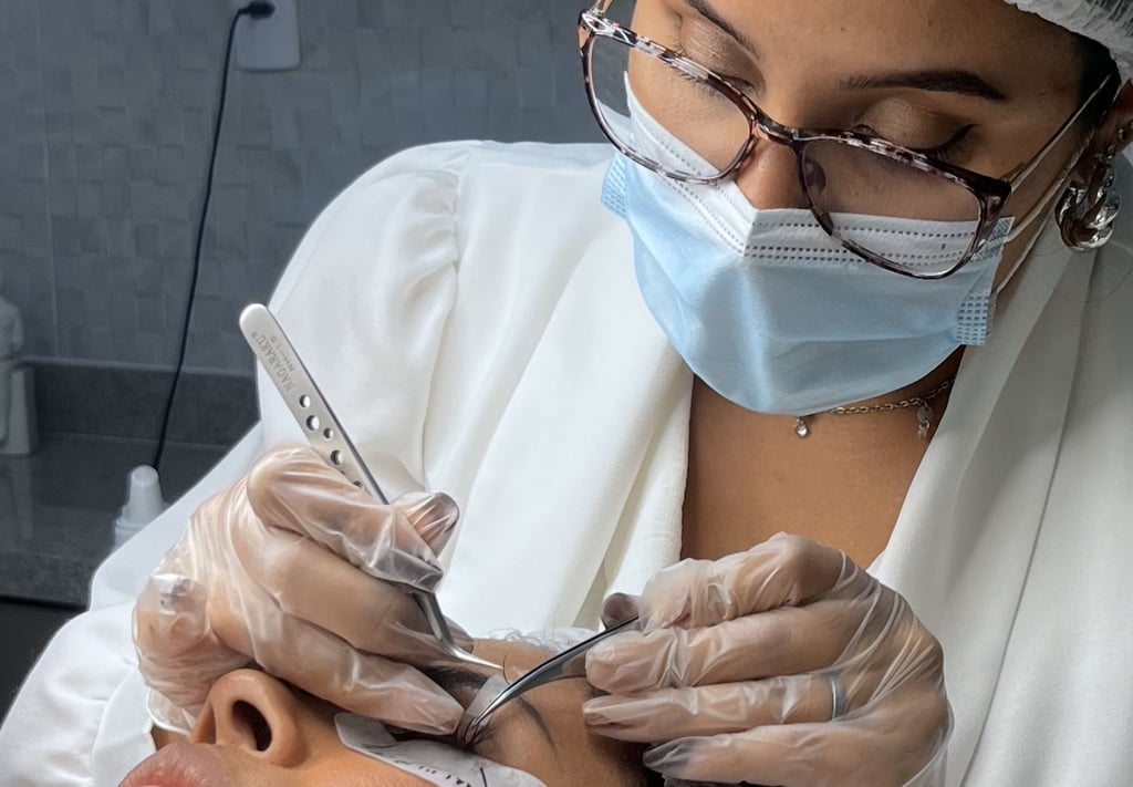 designer mariana salazar trabalhando