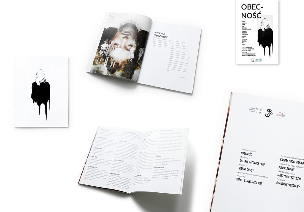 Biała książka na białym tle z czarną plamą