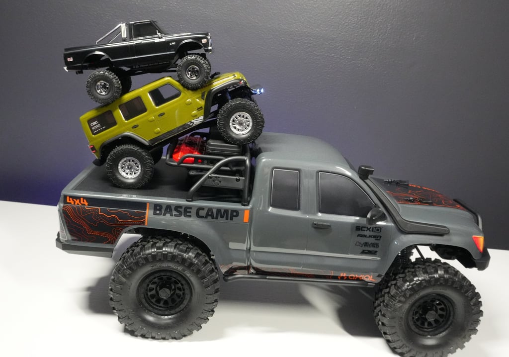 Axial SCX10 vs. SCX24 vs. SCX30: Which One Should You Buy?