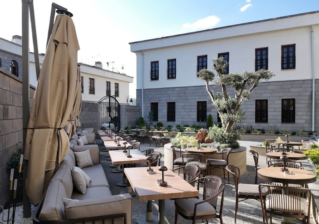 Rempart Hotel
