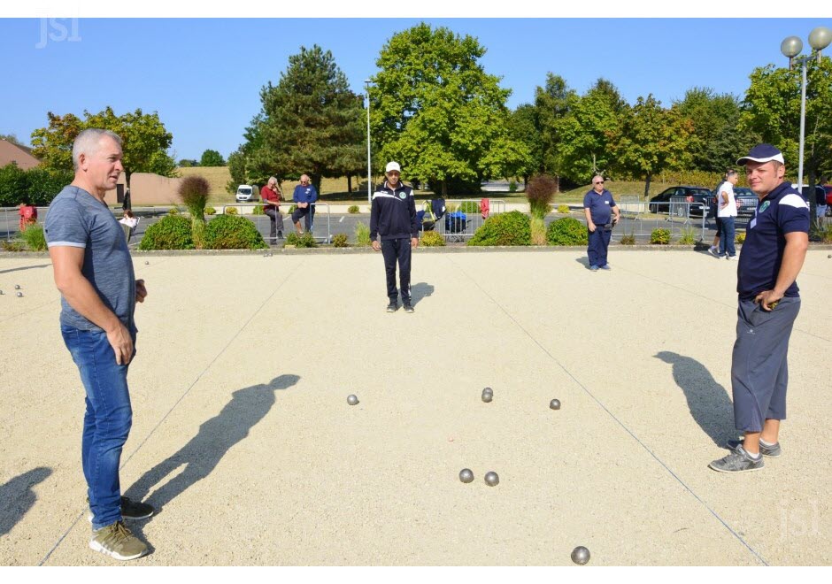 partie de pétanque régional Charnay les mâcon 2018