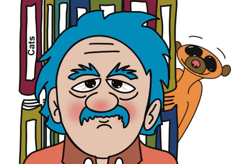 Hombre con estantería y suricata detrás de él