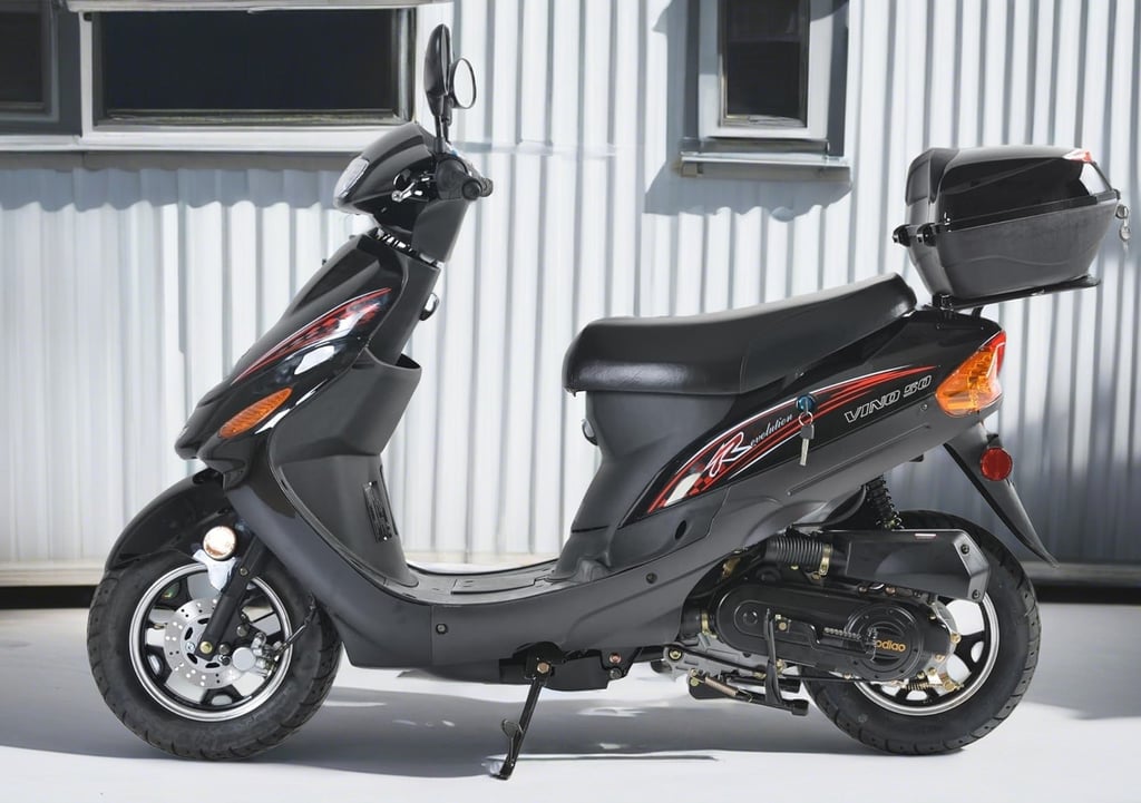 HHH 50cc Moped Scooter