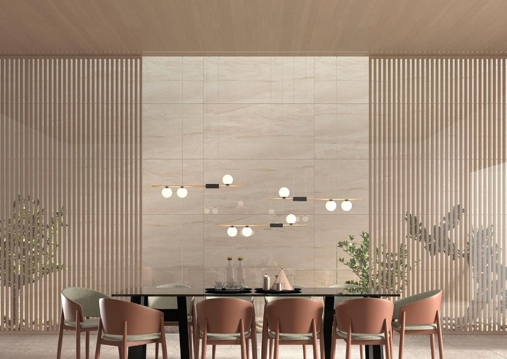 Puerta corredera de cristal en comedor moderno con paredes texturizadas y lámparas suspendidas