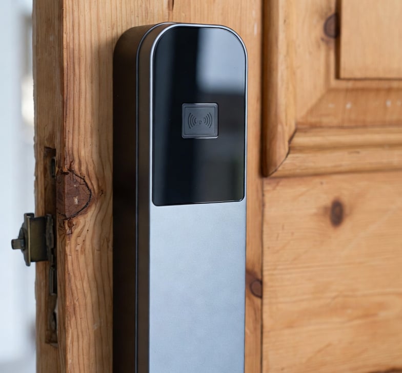 cerradura electronica en casa