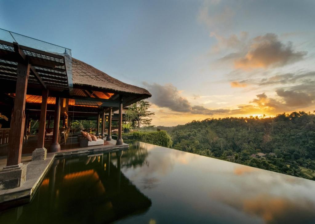 Private Villas with Jungle Views
