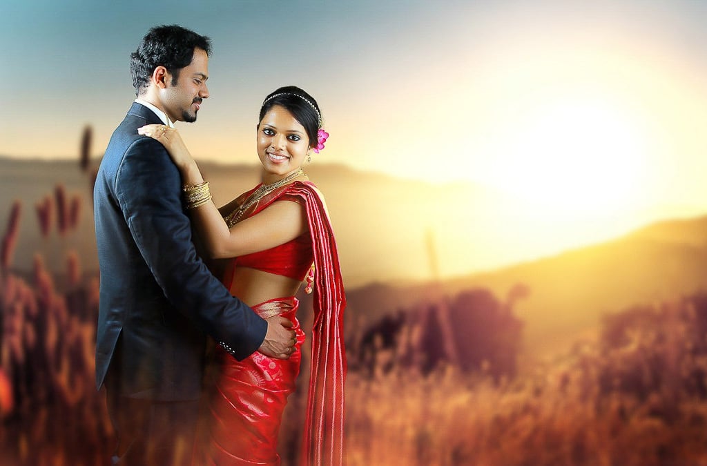 kerala wedding photography where bride and groom holding each other