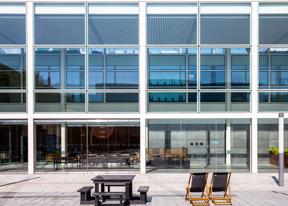 Milton Keynes Shopping Mall (Centre M:K) ● Milton Keynes, UK ● D. Walker, S. Mosscrop and C. Woodward ● 1975-1979 