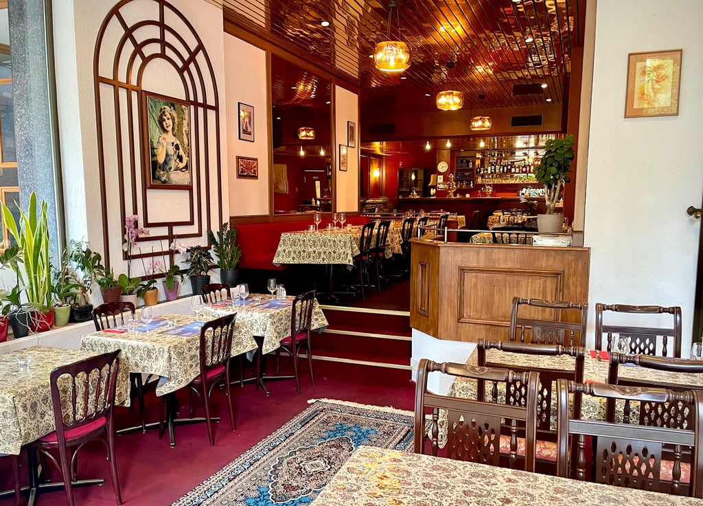 Shiraz Cafe Restaurant: The Best Iranian Dining Experience in Lausanne