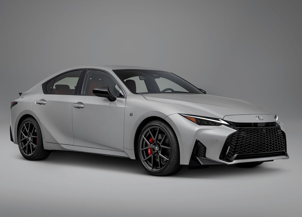 Lexus IS 350 2026: Novo Design, Tecnologia Avançada e Performance Refinada