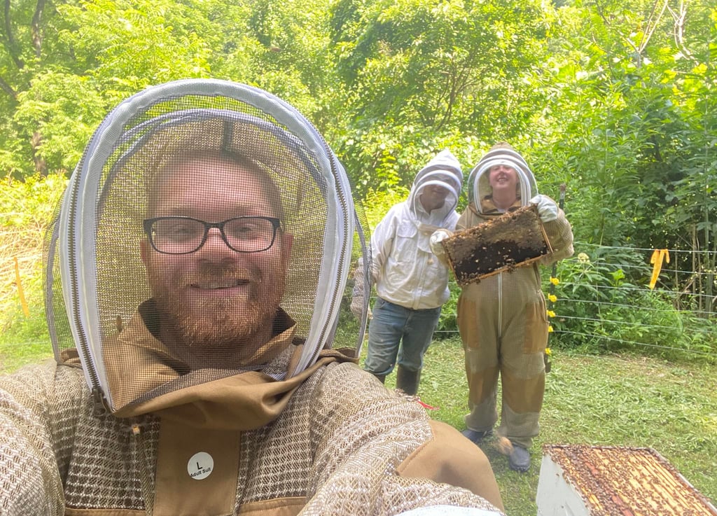 full bee suit, beekeeping suit full body, ventilated bee suit, professional beekeeper suit