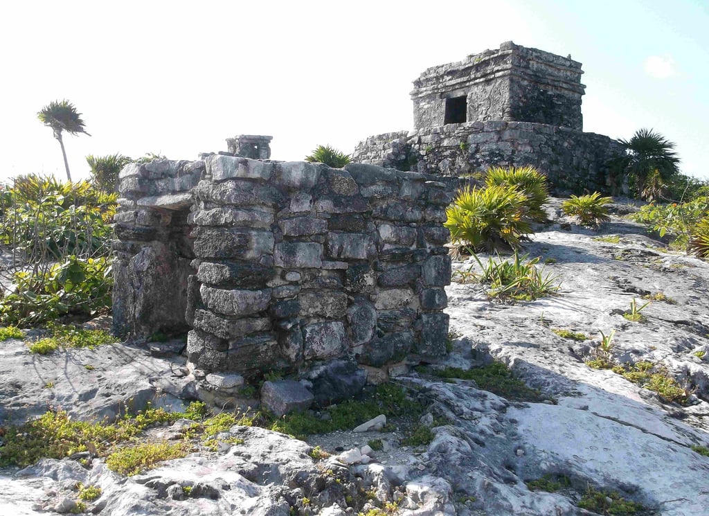 mexico tulum archeological ruins site park