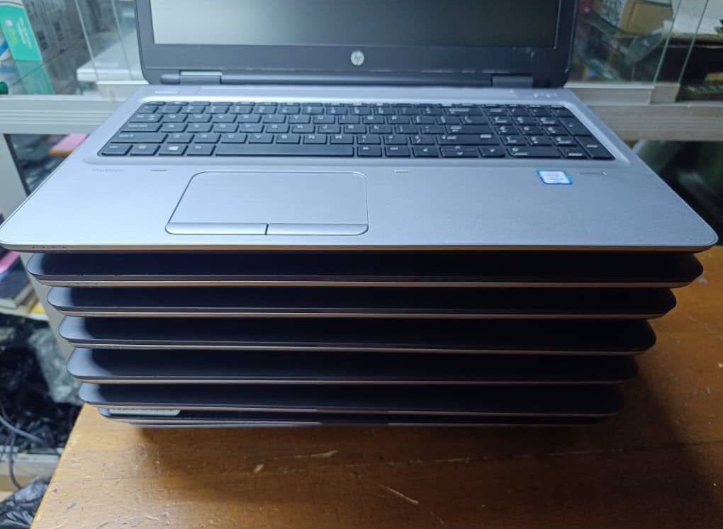 Ordinateur à vendre à Douala