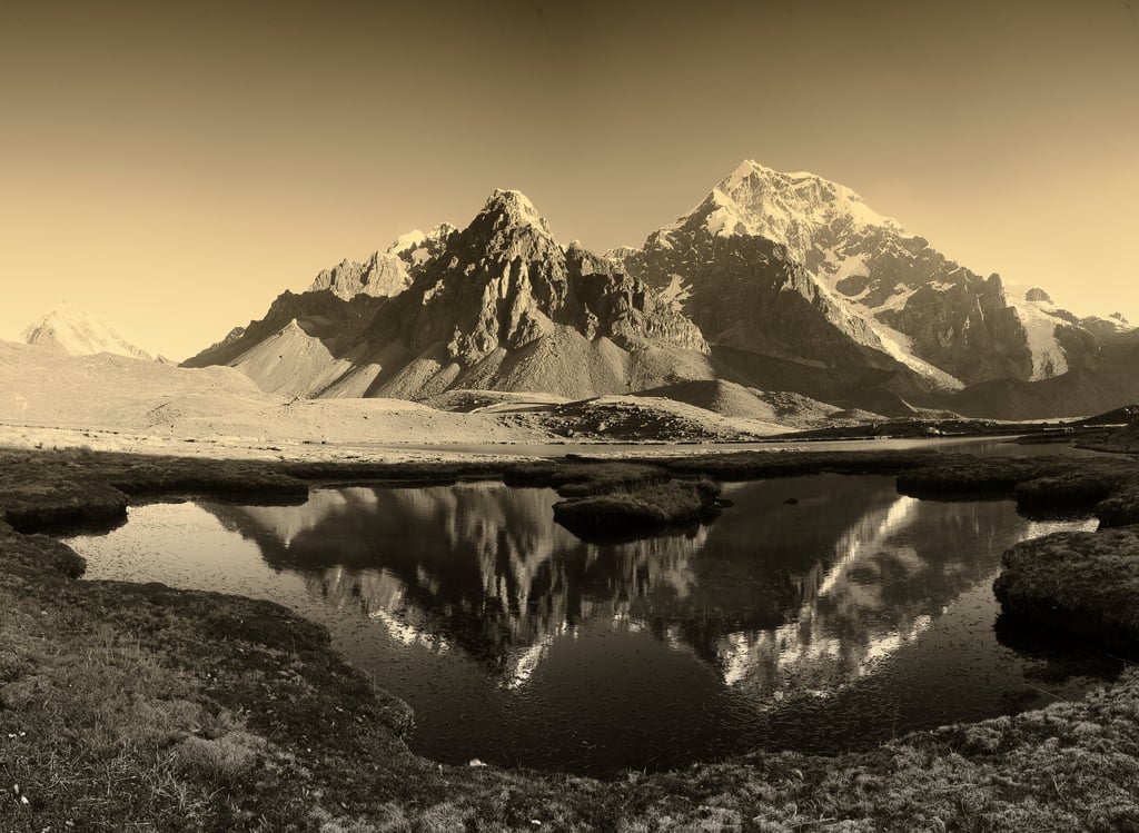 Altitude Acclimatization Tips Before Traveling to the Andes (2026 Guide)