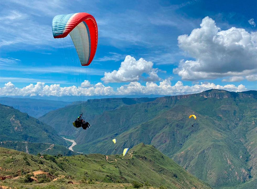 parapente en el cañon del chicamocha 