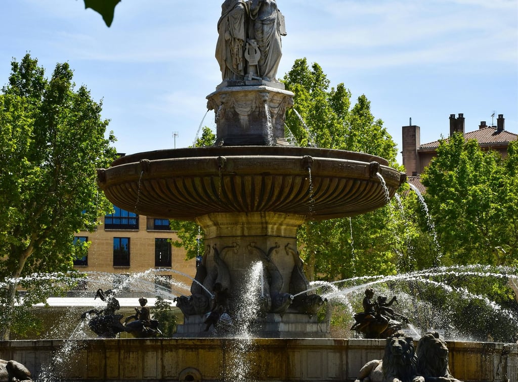 艾克斯普罗旺斯喷泉之城:私人专车深度探索普罗旺斯优雅生活