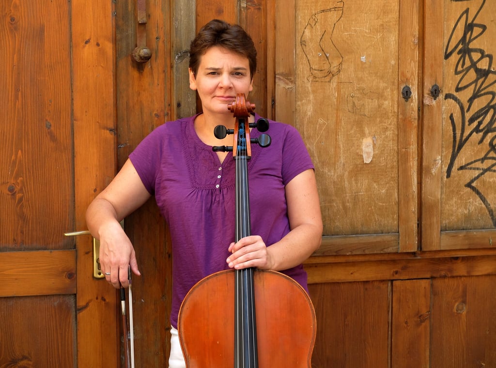 Kovács Adrienne, cselló, nagybőgő