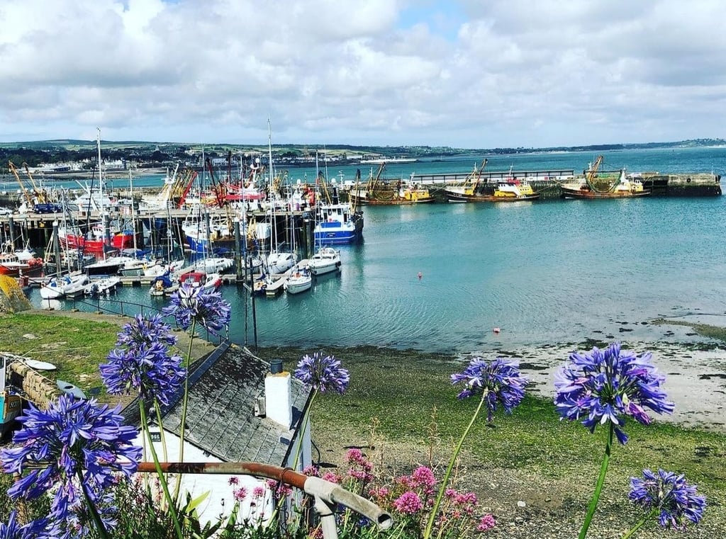 Cornwall sea boats fishing port