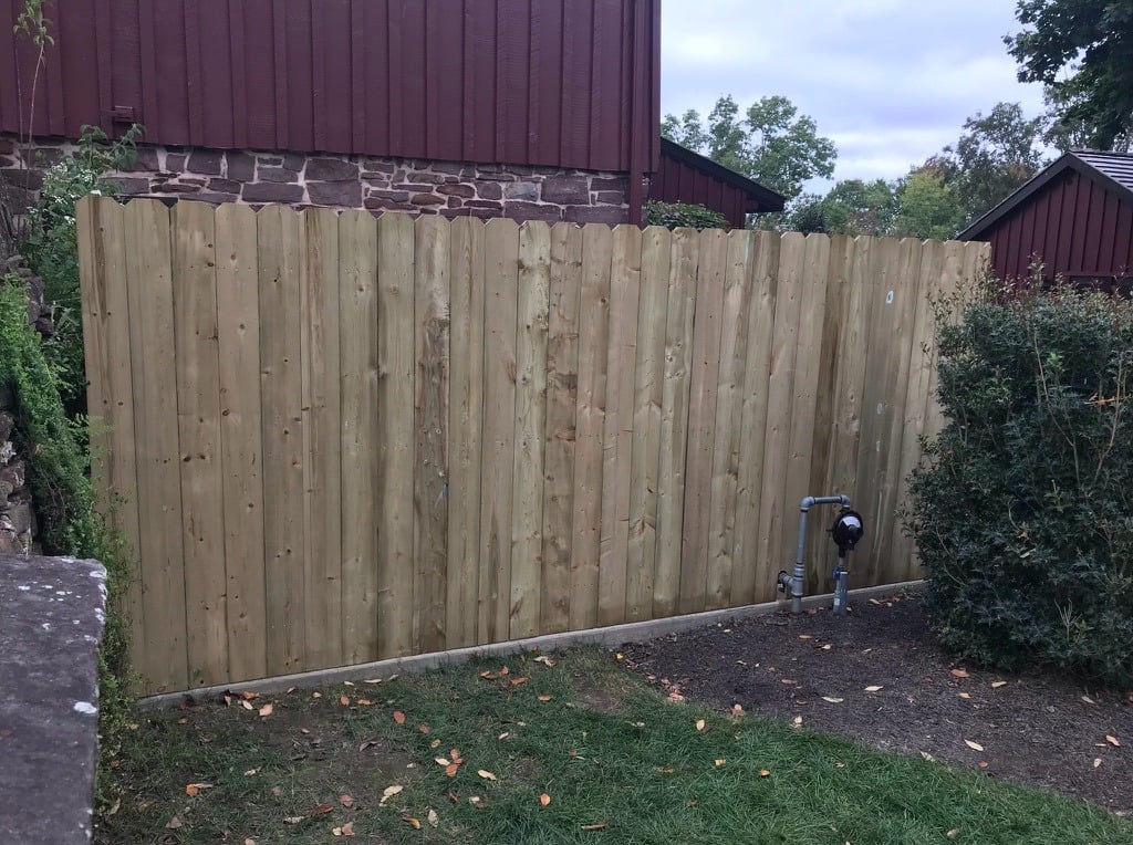 Removable fence for Kohler generator installed by Golden Rule Construction