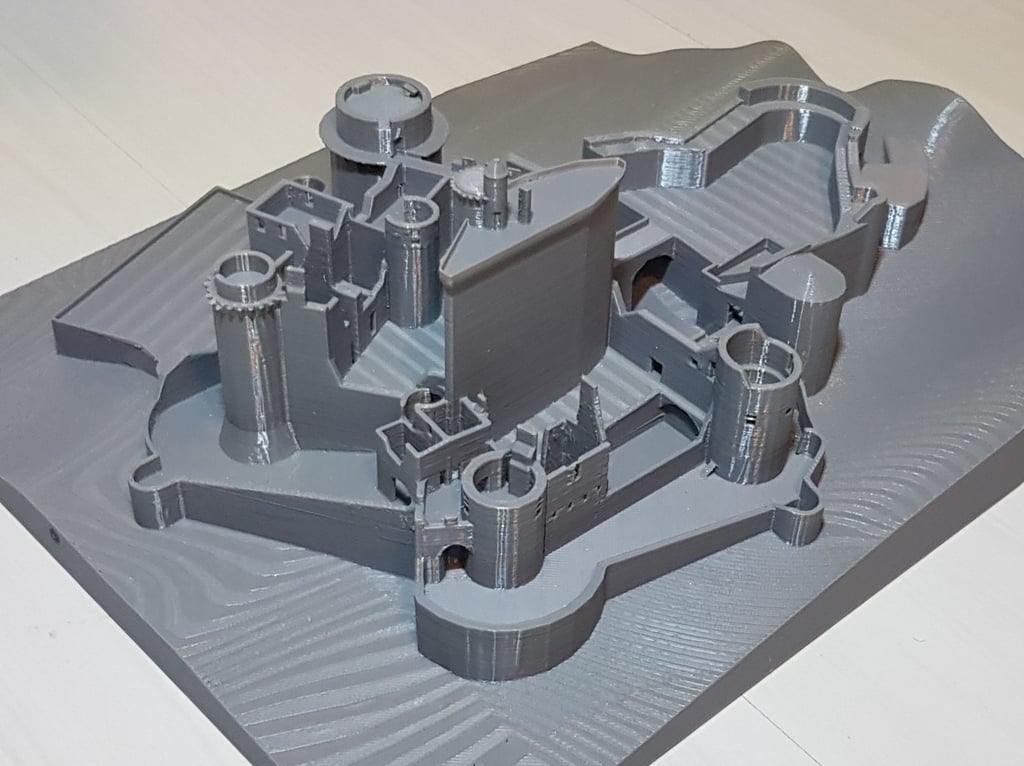 Maquette architecture château médiéval Bonaguil