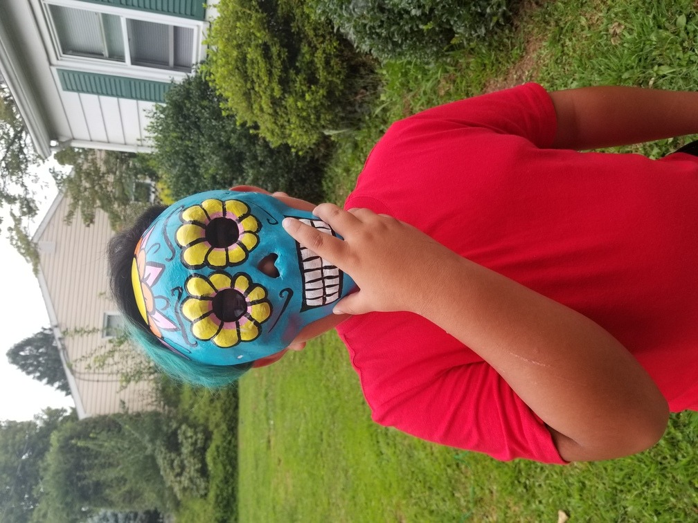 diego con marcara de caRTON