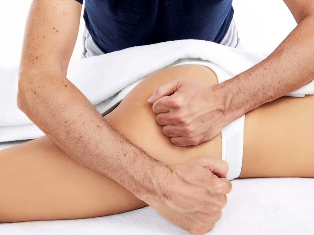 massaggio che aiuta ad eliminare gli insestesmi della cellulite