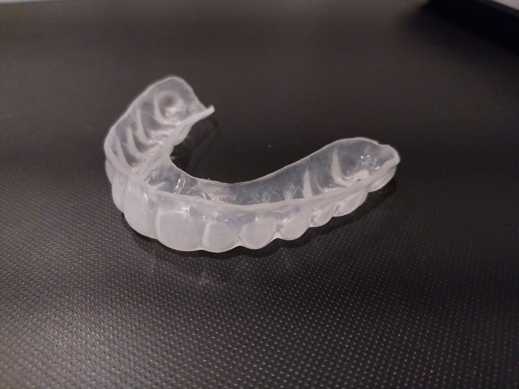 Bleaching Trays with digitally customised reservoir