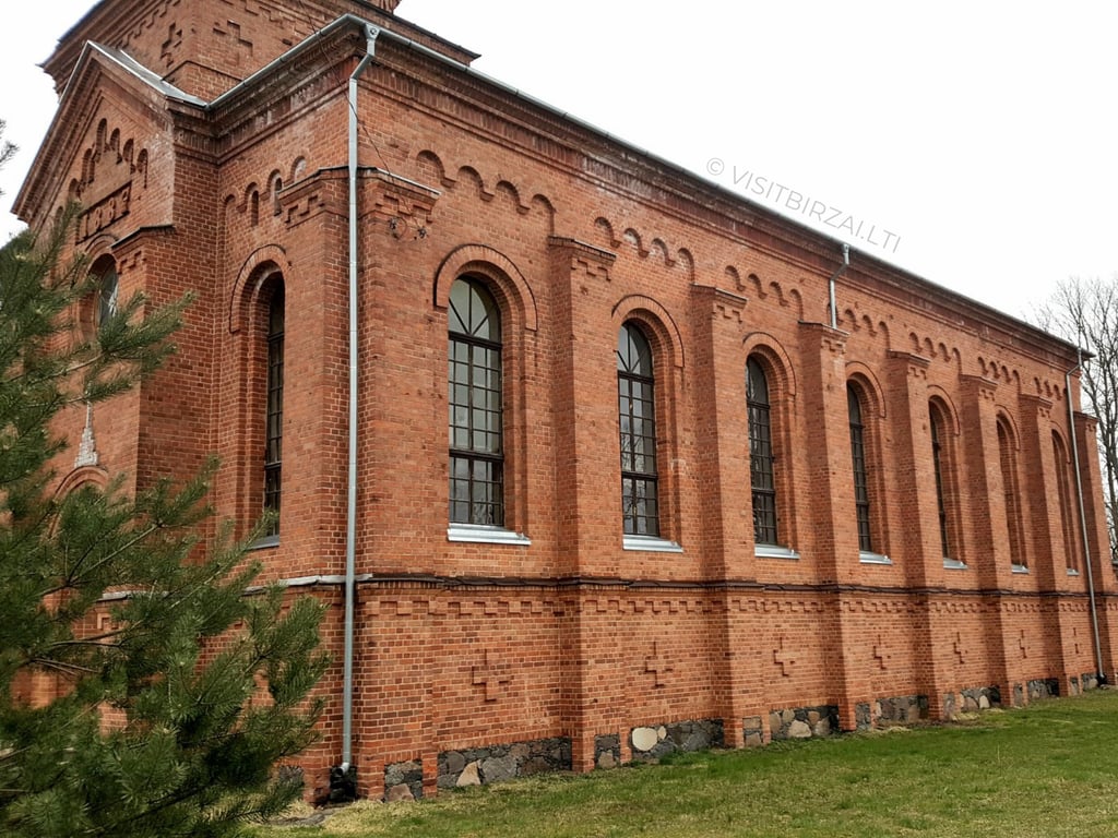 Nemunėlio Radviliškio evangelikų reformatų bažnyčia, lankytinos vietos Biržuose, Biržai