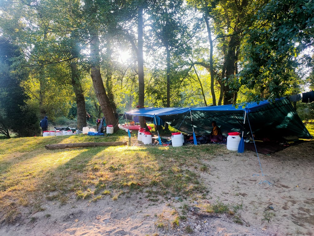 camping bivouac campement séjour rivière allier