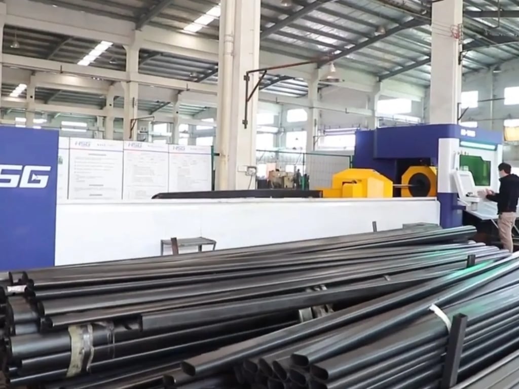 Raw steel materials prepared for strength equipment manufacturing