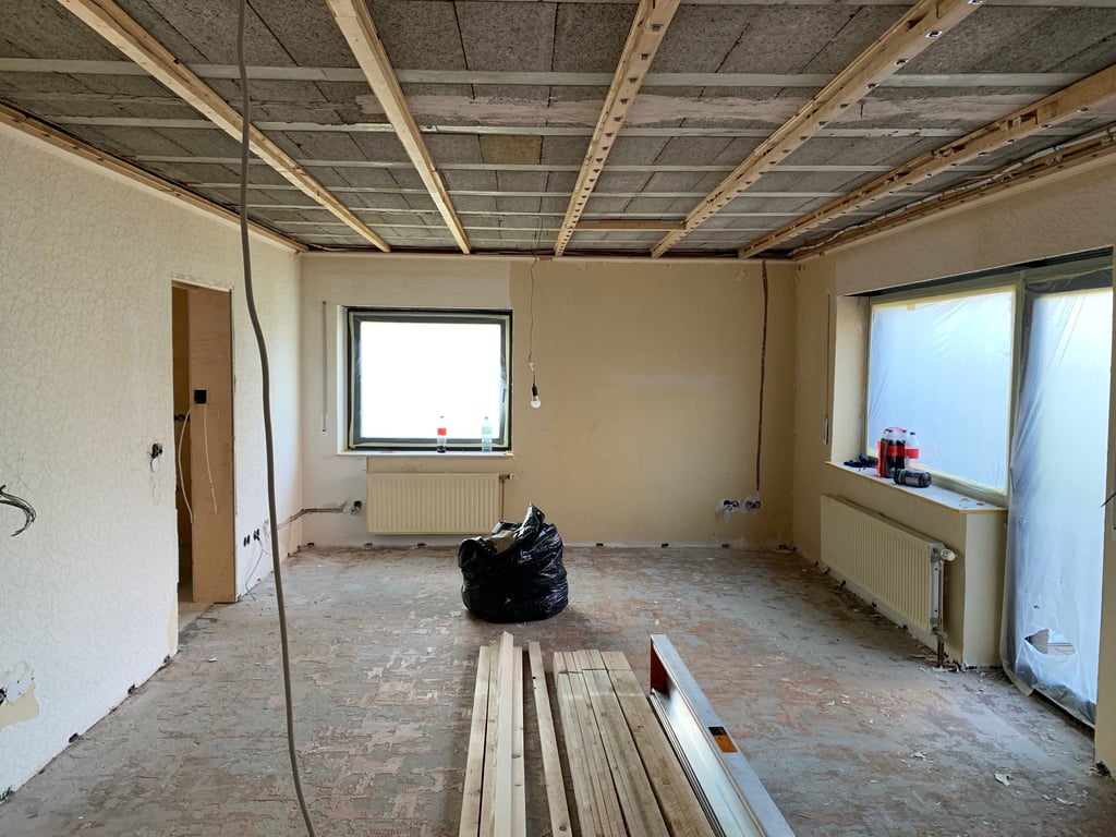 Altbaurenovierung Sanierung Maler Spachteln Glatte Wände Q1-Q4