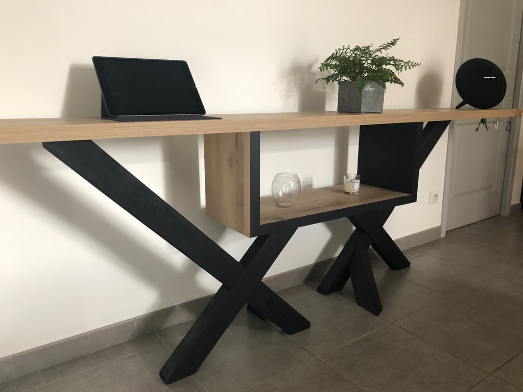 Pied de table hors du commun bois