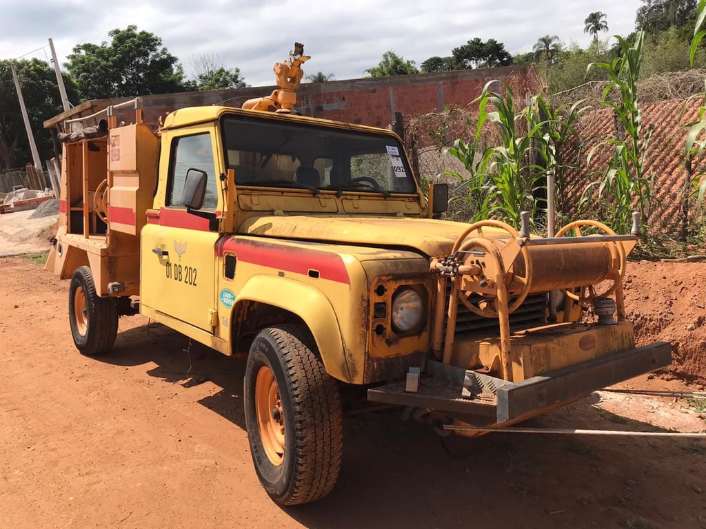 Defender bombeiro 130 Infraero