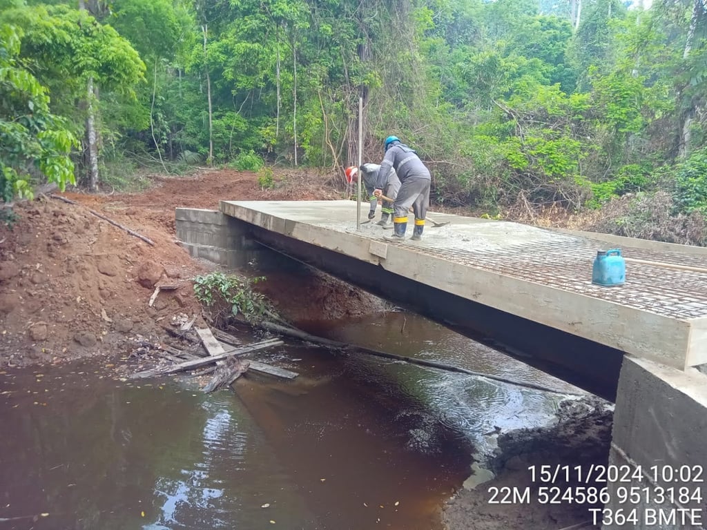Construação de ponte pequena