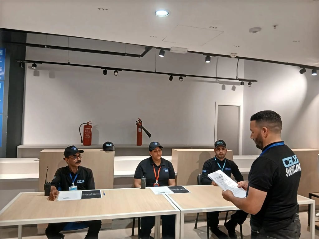 Session de formation continue pour agents de gardiennage au Maroc.